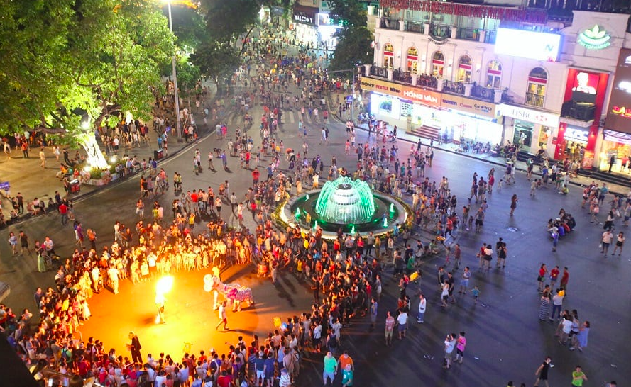 Phố đi bộ Hồ Gươm mở ngày nào?