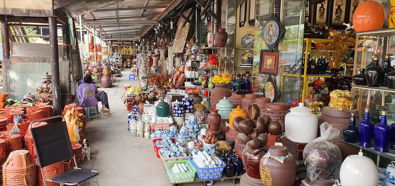 Các sản phẩm tại chợ Bát Tràng Gia Lâm Hà Nội