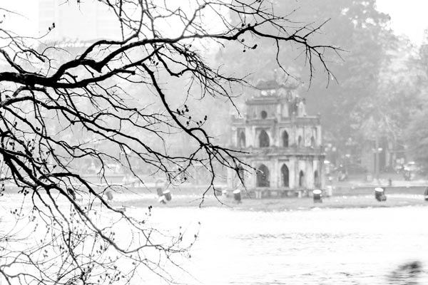 Fog and mist are part of Hanoi winter weather
