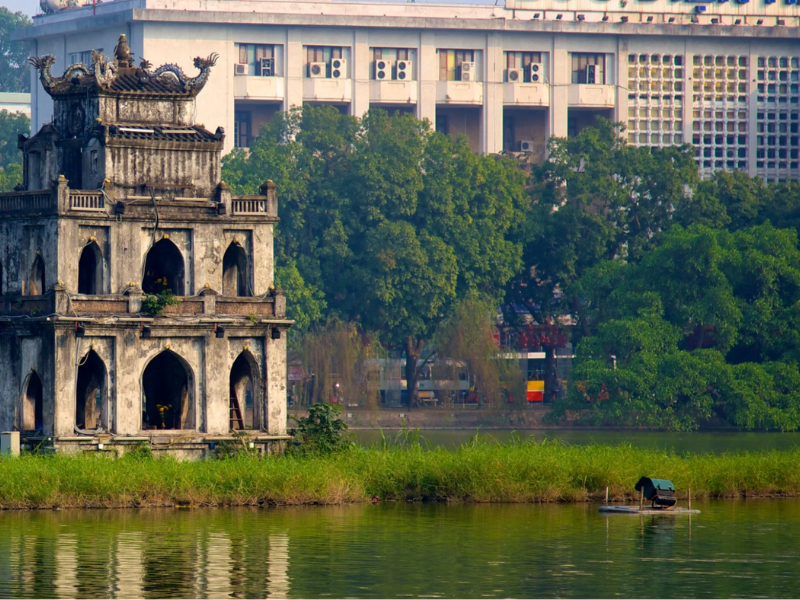 Hoàn Kiếm Lake