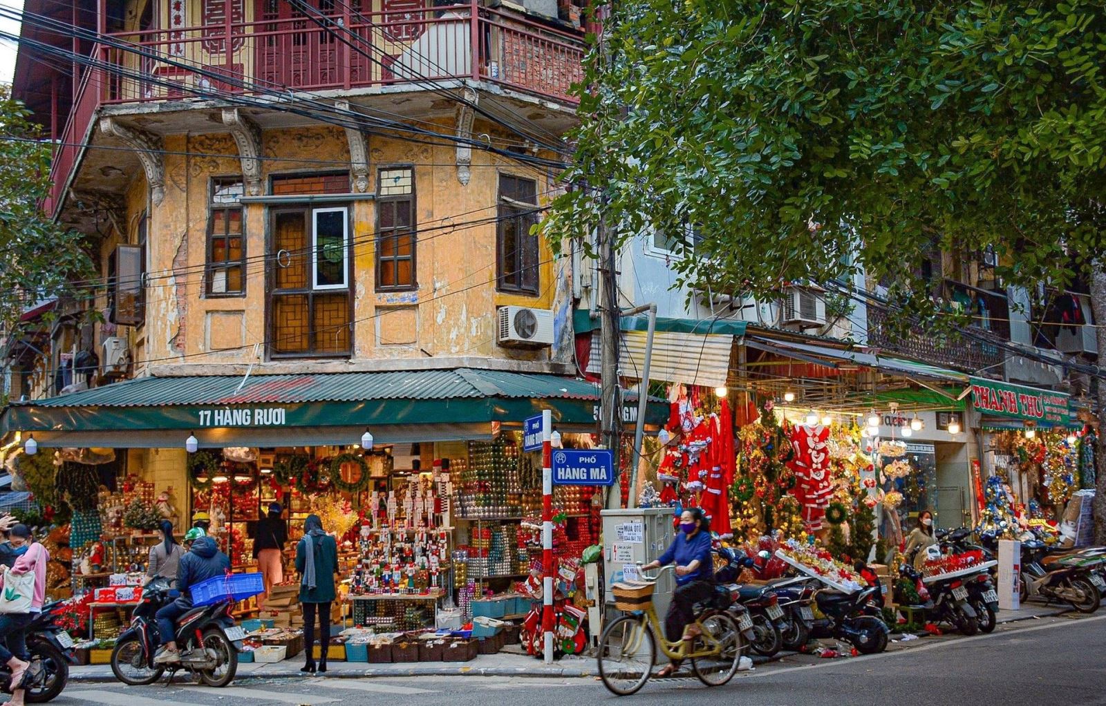 The crowded and energetic Old Quarter (Source: thanglong.chinhphu)